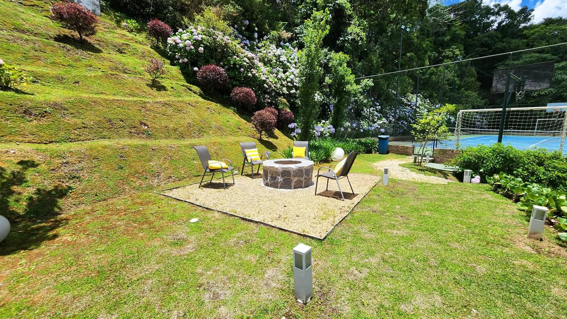 Aparthotel Hotel Boutique Carpe Diem 1Q-1B Campos Do Jordao Brazil